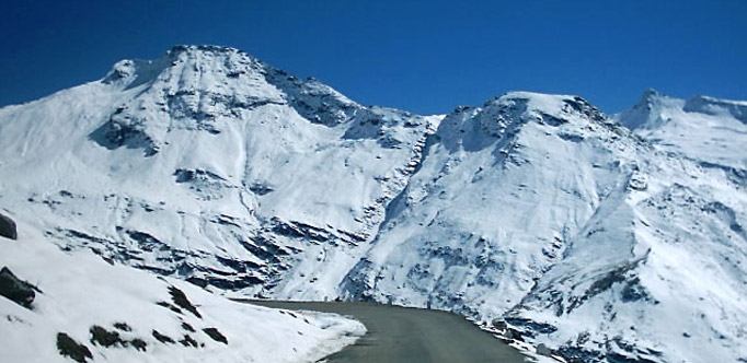 MONTES HIMALAYAS